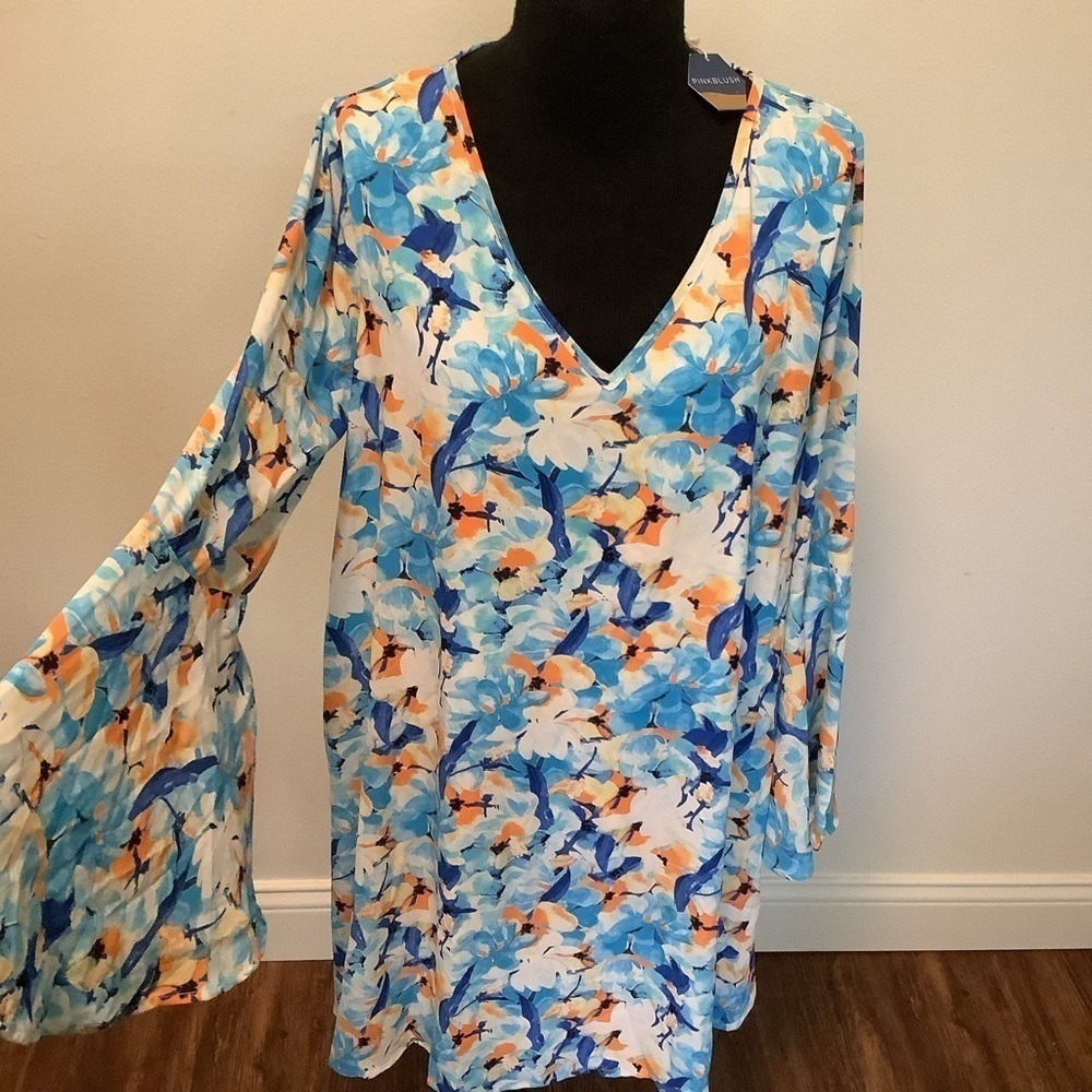 Pink Blush Women's blue floral long bell‎ sleeves med v- neck mini flowy dress